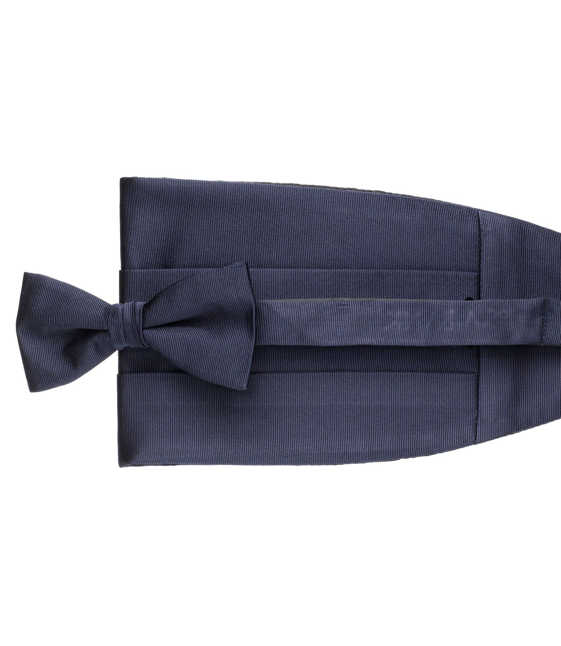 Tie and Cummerbund Set
