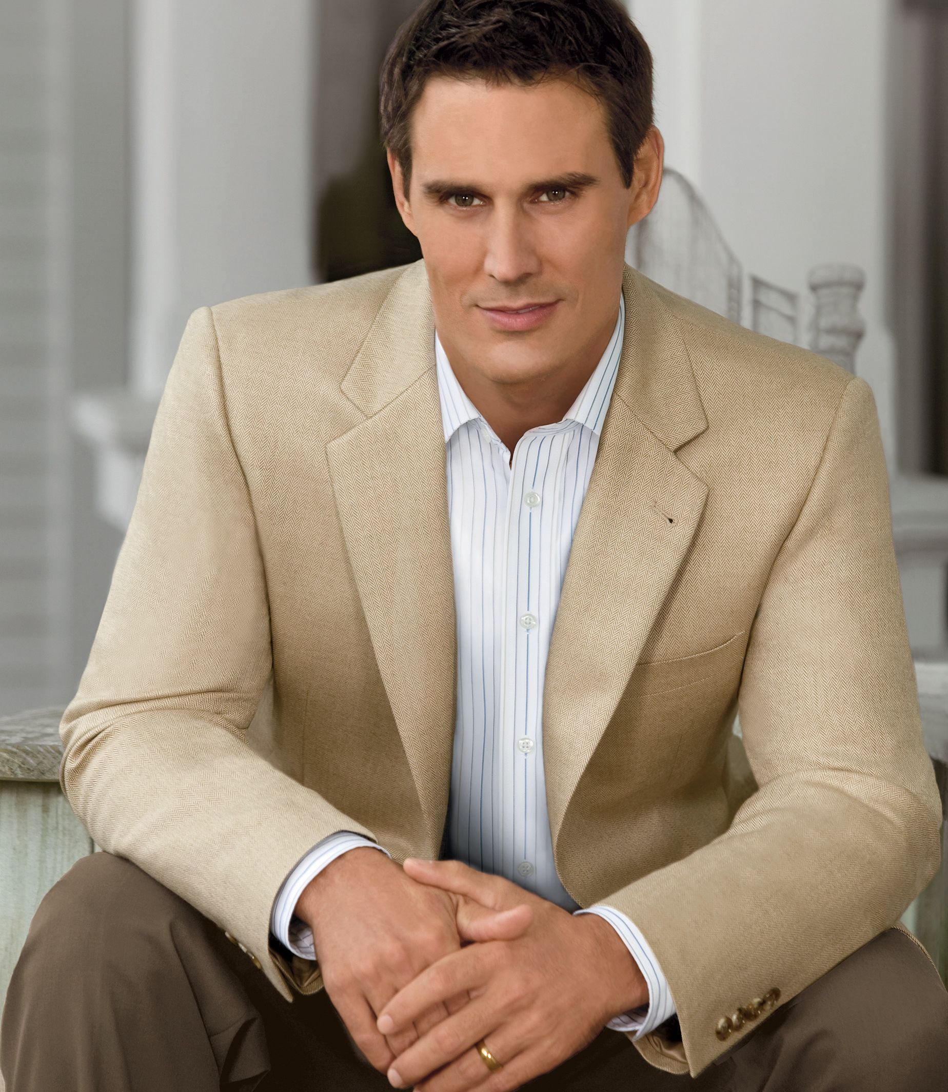 Signature Imperial Blend 2-Button Herringbone Sportcoat
